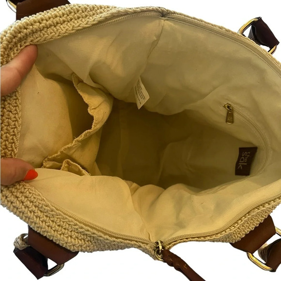 The Sak crochet medium tote everyday shoulder bag excellent like-new condition - Picture 5 of 6